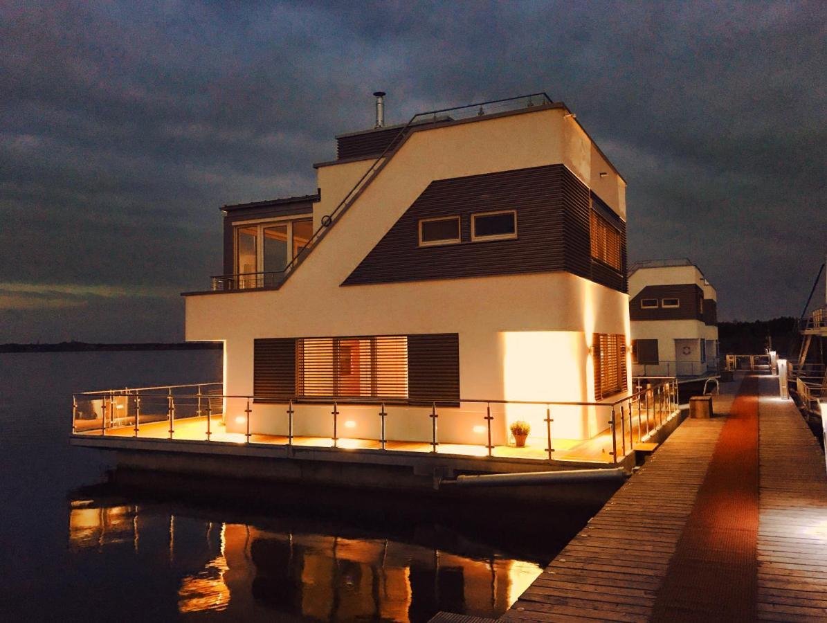 Schwimmendes Haus Robby II Villa Bitterfeld-Wolfen Luaran gambar