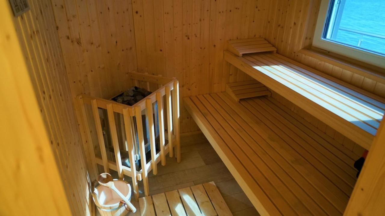 Schwimmendes Haus Robby II Villa Bitterfeld-Wolfen Luaran gambar